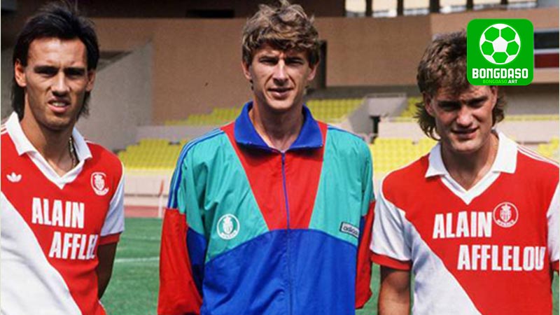 Wenger trở thành HLC câu lạc bộ Monaco khi ông 38 tuổi